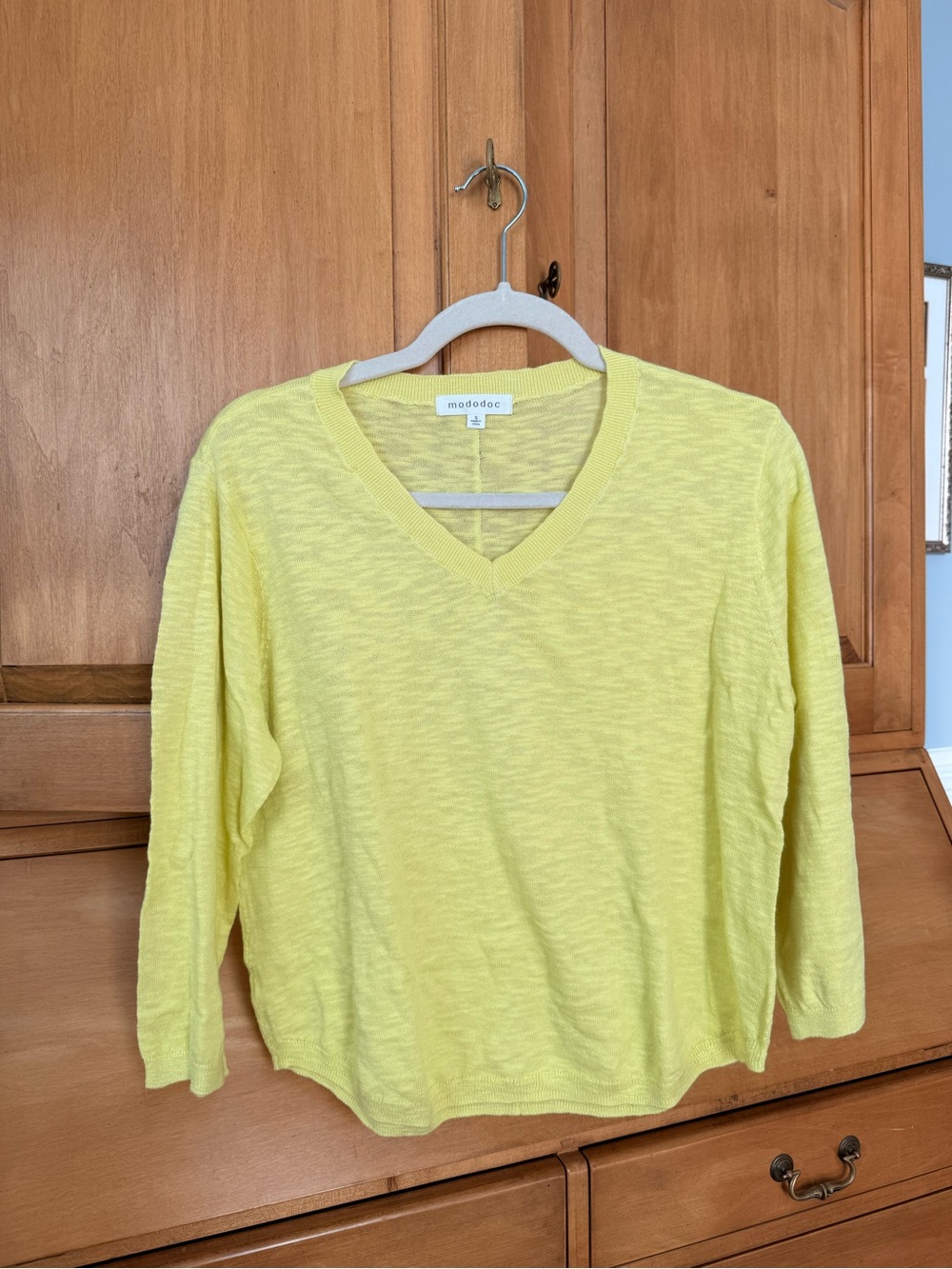 Mododoc Lemon V-Neck Lightweight Sweater S